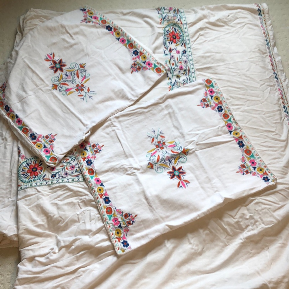 Anthropologie Jordenna Duvet Cover & Shams